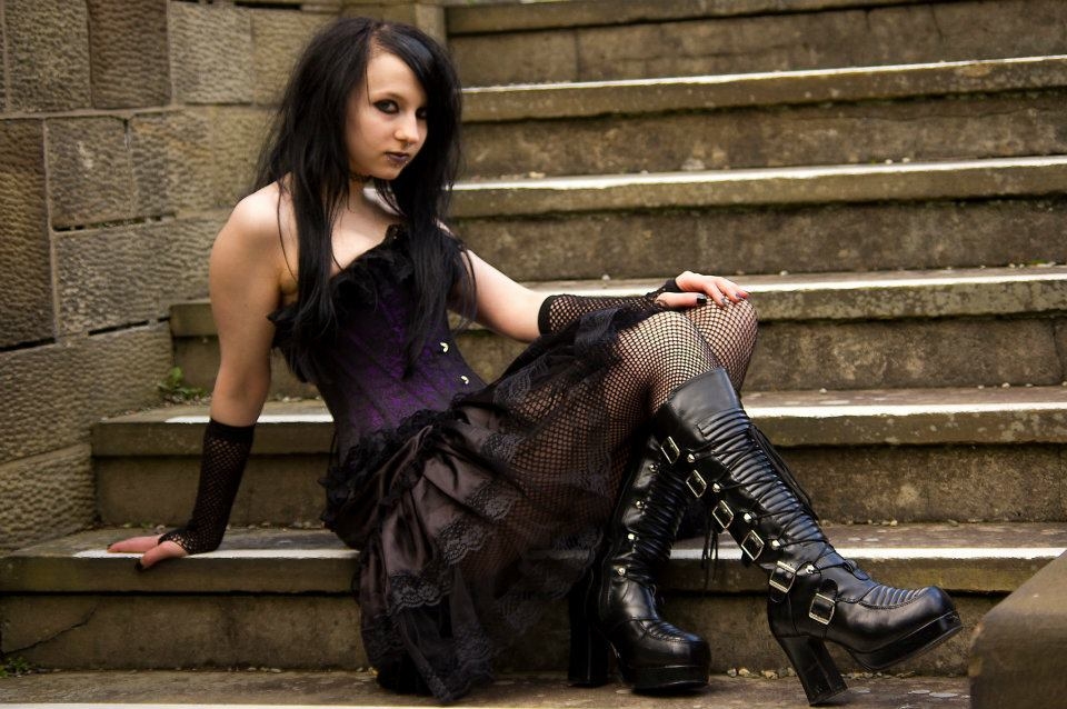 Brunette Gothic Girl wearing Black Fishnet Pantyhose and Black Tulle Skirt